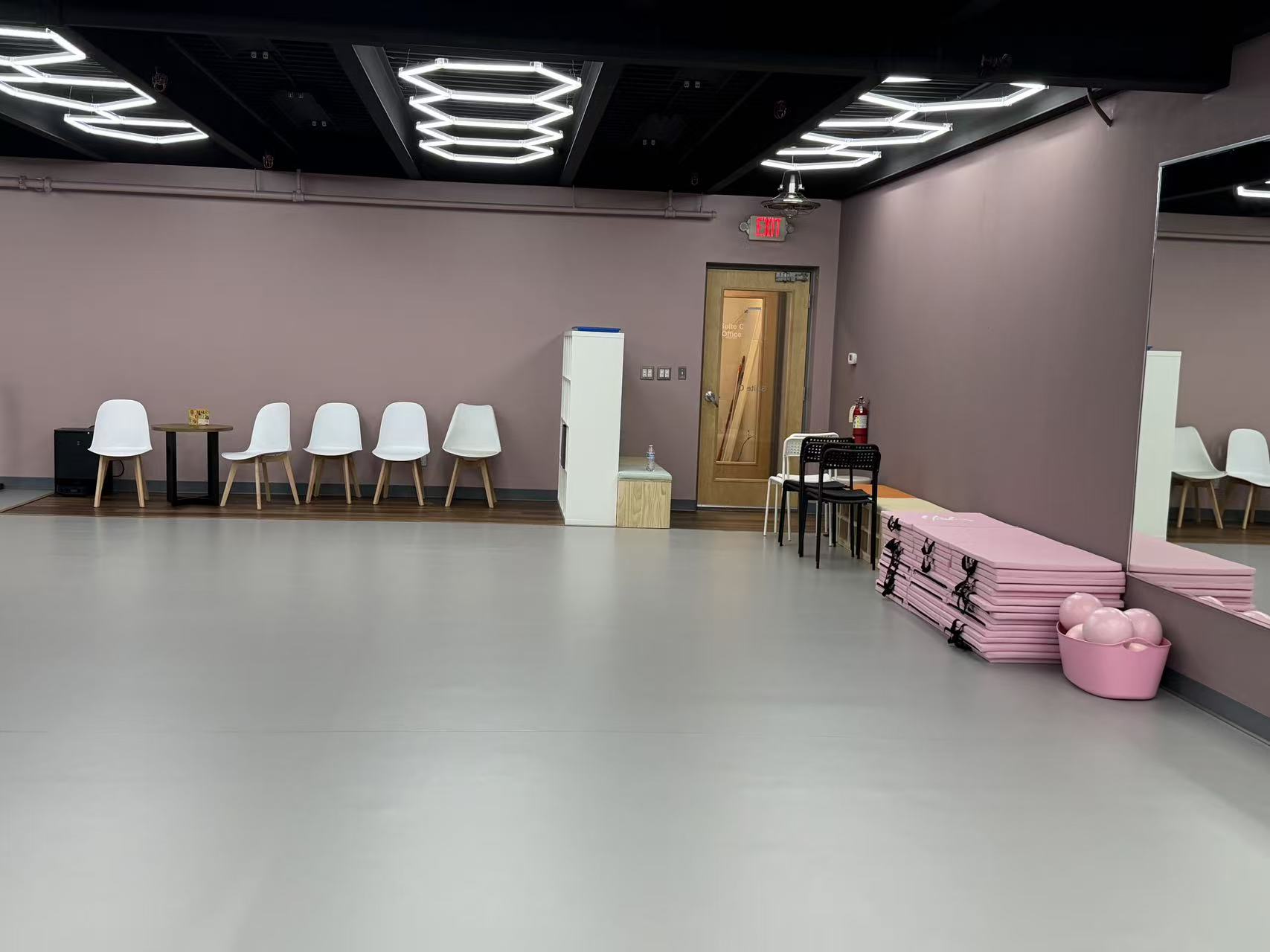 H&L Dance new Ann Arbor rehearsal studio photo 9